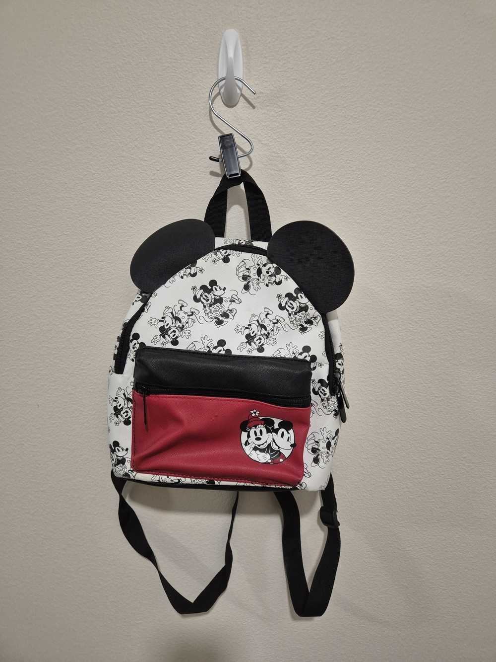 Disney Mickey & Minnie Mouse Womens Faux Leather Black White 11.5" Mini Backpack - Picture 1 of 5
